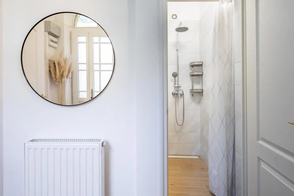 Apartment Very Central Large Home With Air Conditioning Budapest