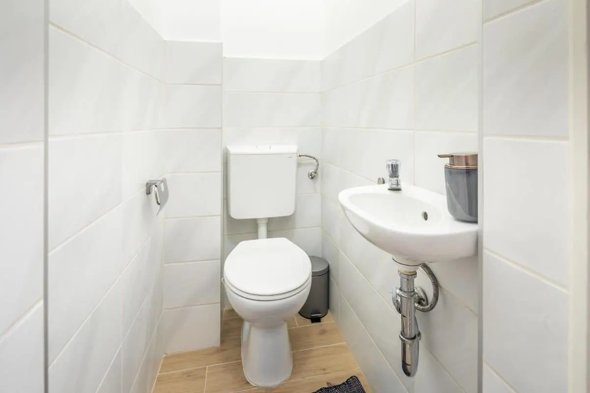 Very Central Large Home With Air Conditioning Budapest Apartment