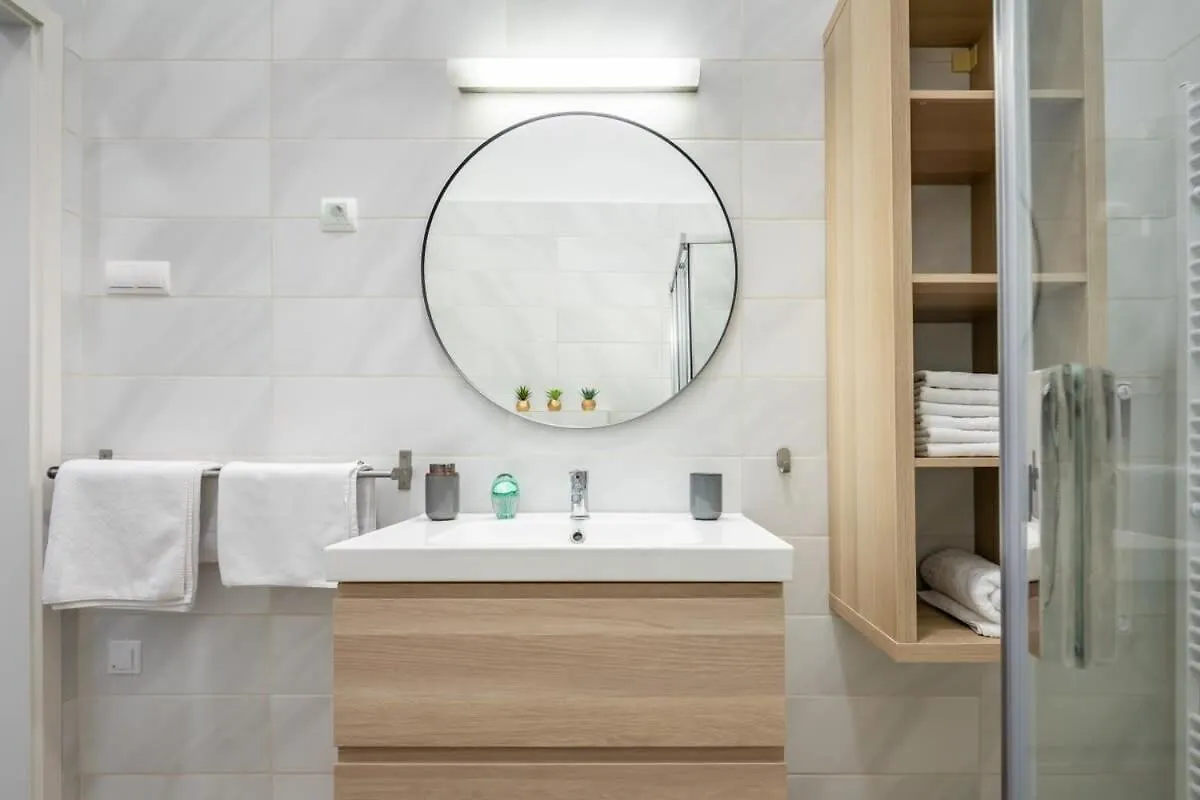 Very Central Large Home With Air Conditioning Budapest